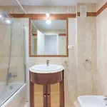Apartment Beautiful Just 5 Minutes From The