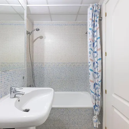 Beautiful Just 5 Minutes From The *