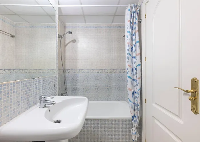 Beautiful Just 5 Minutes From The *