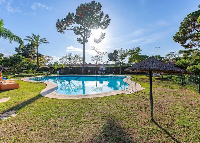 Апартаменти Beautiful Just 5 Minutes From The *