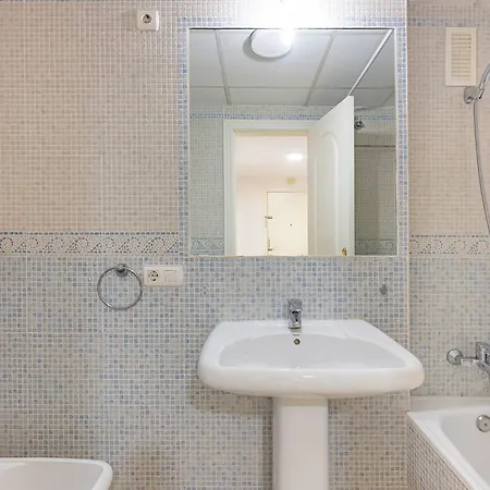 Beautiful Just 5 Minutes From The *