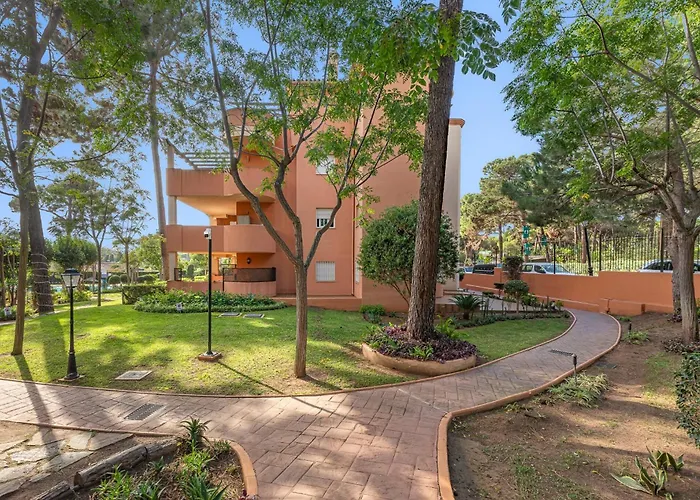 Beautiful Just 5 Minutes From The * Marbella