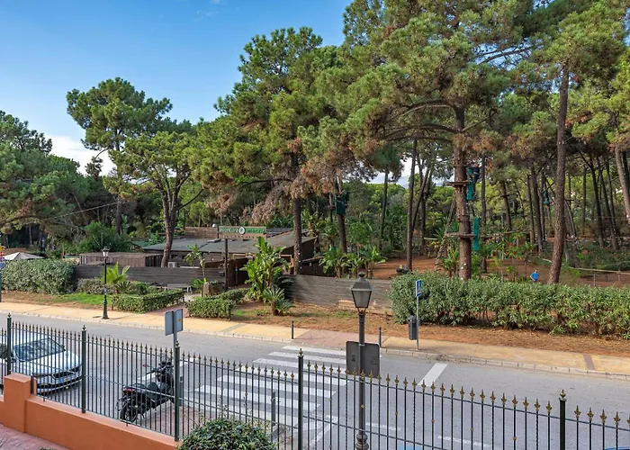 Beautiful Just 5 Minutes From The * Marbella