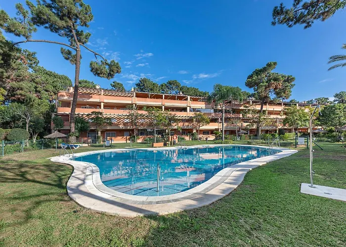 Beautiful Just 5 Minutes From The * Μαρμπέλλα