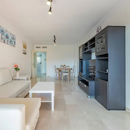 Beautiful Just 5 Minutes From The